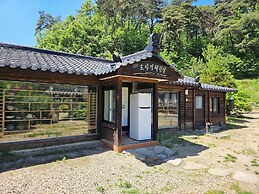 Tohyang Gotaek