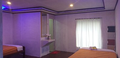 Simeulue Nanik Surfcamp