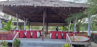 Simeulue Nanik Surfcamp