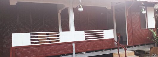 Simeulue Nanik Surfcamp