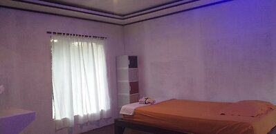 Simeulue Nanik Surfcamp