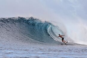 Simeulue Nanik Surfcamp