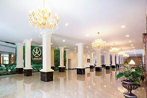 Ladalat Hotel