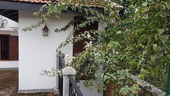 Siriniwasa Villa Induruwa