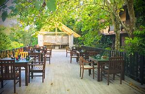 Jungle Village By Thawthisa