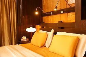 Jungle Village By Thawthisa