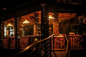 Jungle Village By Thawthisa