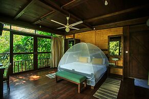 Jungle Village By Thawthisa