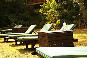 Jungle Village By Thawthisa