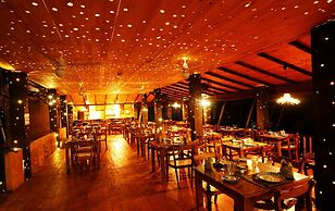 Jungle Village By Thawthisa