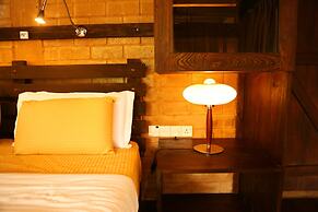 Jungle Village By Thawthisa