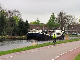 Hotelschip Sarah