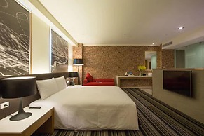 Guide Education Culture Hotel Kaohsiung Museum of Fine Arts