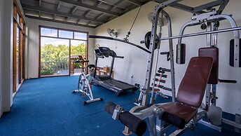 Camia Resort & Spa