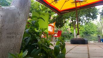 Hotel Seril 1