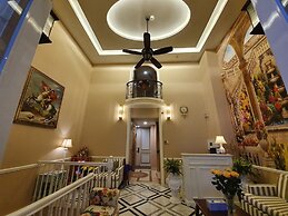 Saigon By Night Luxury Hotel