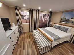 Saigon By Night Luxury Hotel