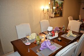 Saigon By Night Luxury Hotel