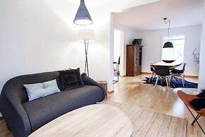 Akureyri Central House