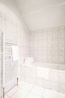 Akureyri Central House