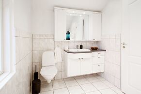 Akureyri Central House