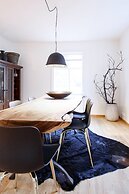 Akureyri Central House