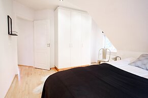 Akureyri Central House