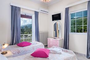 Zante 5 bedroom Villa with private pool and basketball court