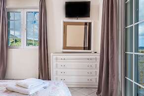 Zante 5 bedroom Villa with private pool and basketball court