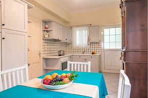 Zante 5 bedroom Villa with private pool and basketball court