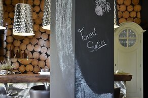 Forest Suites Boutique Hotel