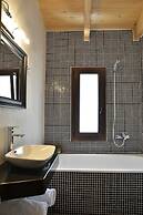 Forest Suites Boutique Hotel