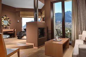 Forest Suites Boutique Hotel