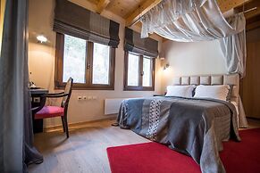 Forest Suites Boutique Hotel