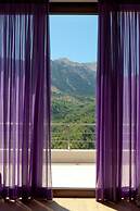 Forest Suites Boutique Hotel