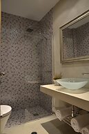 Forest Suites Boutique Hotel