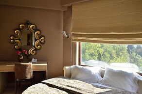 Forest Suites Boutique Hotel