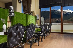 Forest Suites Boutique Hotel