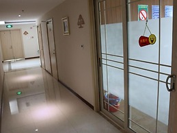 GreenTree Alliance Suzhou Zhangjiagang Huachang Road Bus Station Hotel