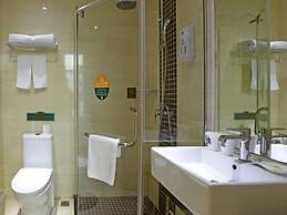 GreenTree Alliance Suzhou Zhangjiagang Huachang Road Bus Station Hotel