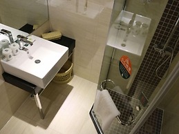 GreenTree Alliance Suzhou Zhangjiagang Huachang Road Bus Station Hotel