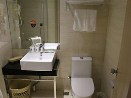 GreenTree Alliance Suzhou Zhangjiagang Huachang Road Bus Station Hotel