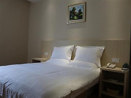 GreenTree Alliance Suzhou Zhangjiagang Huachang Road Bus Station Hotel