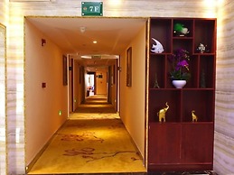 GreenTree Alliance Shenzhen Fuyong Metro Station Hotel