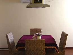 GreenTree Alliance Shenzhen Fuyong Metro Station Hotel