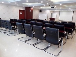 GreenTree Inn Huizhou Chenjiang Intercity Rail Station Hotel