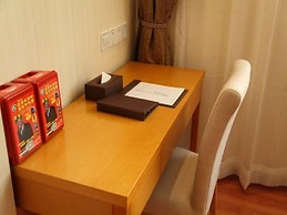 GreenTree Inn Zhuhai Light Rail Pearl Station Express Hotel