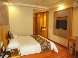 GreenTree Inn Zhuhai Light Rail Pearl Station Express Hotel