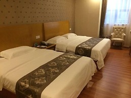 GreenTree Inn Zhuhai Light Rail Pearl Station Express Hotel