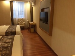 GreenTree Inn Zhuhai Light Rail Pearl Station Express Hotel